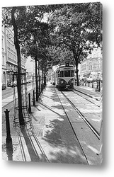  Old tram. Пенсионер.