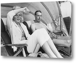   Картина Монро и Димаджио отдыхают на побережье Флориды,1961г.