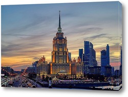   Картина Москва высотки в розовом закате-2