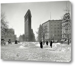  Подзорная труба на Эйфелевой башне во время дождя