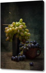   Картина Натюрморт с виноградом и пчелой