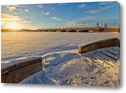   Картина Зимний рассвет на Петровской набережной.