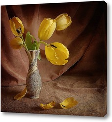    Желтые тюльпаны