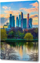   Картина Вид на Москва Сити с Новодевичьих прудов