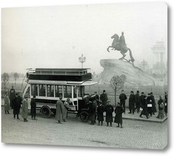   Картина Двухъярусный автобус на площади Петра Первого 1907