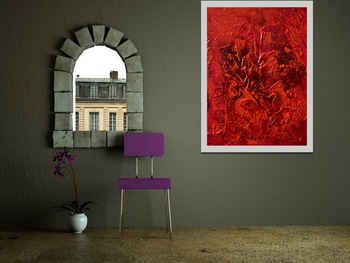 Модульная картина Красный ирис на красном фоне