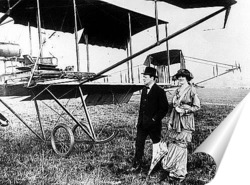   Постер Черчиль с женой Клементиной в Хендоне у одного из первых самолёт