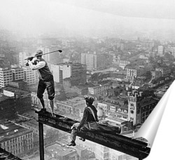   Постер Игрок в гольф на балке.