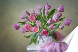  Натюрморт с букетом разноцветных тюльпанов