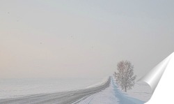   Постер Одинокое дерево возле дороги, ухходящей в снежную даль...