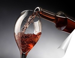   Постер Бокал с розовым вином