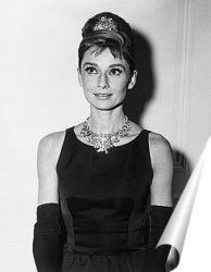  Постер Одри Хепбёрн с бриллиантовым ожерельем.