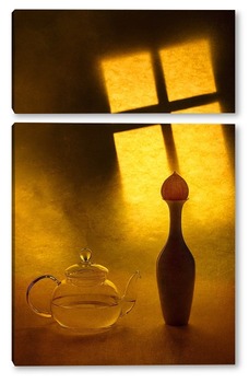 Модульная картина Натюрморт с чайником и вазой на фоне ночного окна