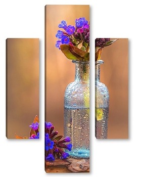 Модульная картина Цветы медуницы в стеклянной вазе