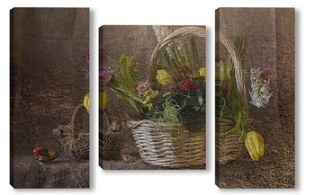 Модульная картина Натюрморт из корзинок разного размера и цветов.