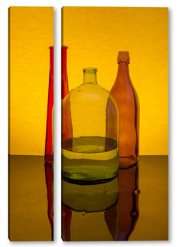 Модульная картина Натюрморт с цветными бутылками