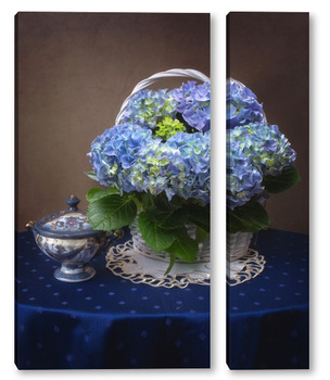 Модульная картина Натюрморт с голубой гортензией