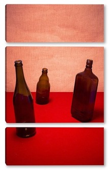 Модульная картина Очень простой натюрморт с бутылками